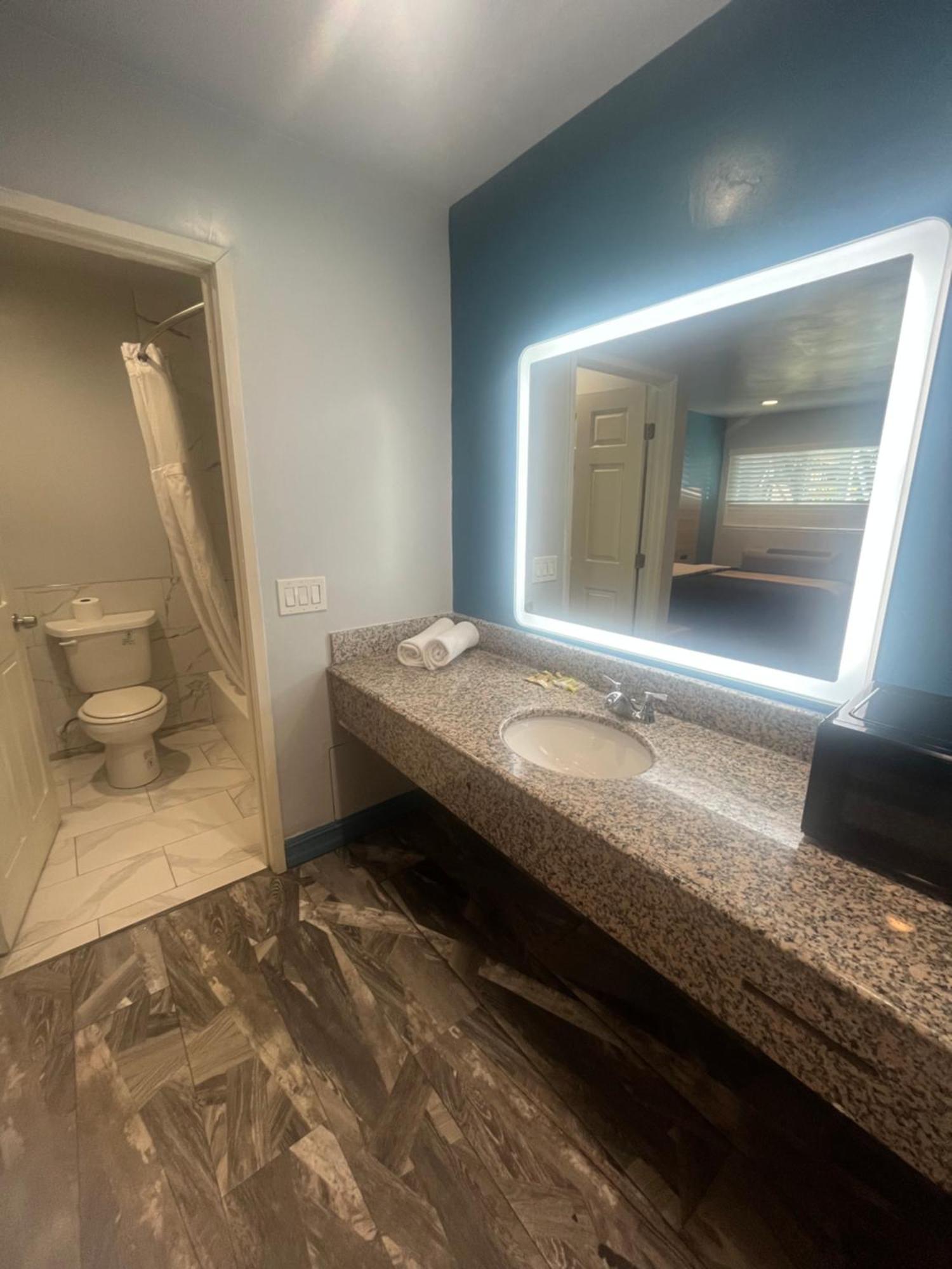 Travel Inn Motel Anaheim Extérieur photo
